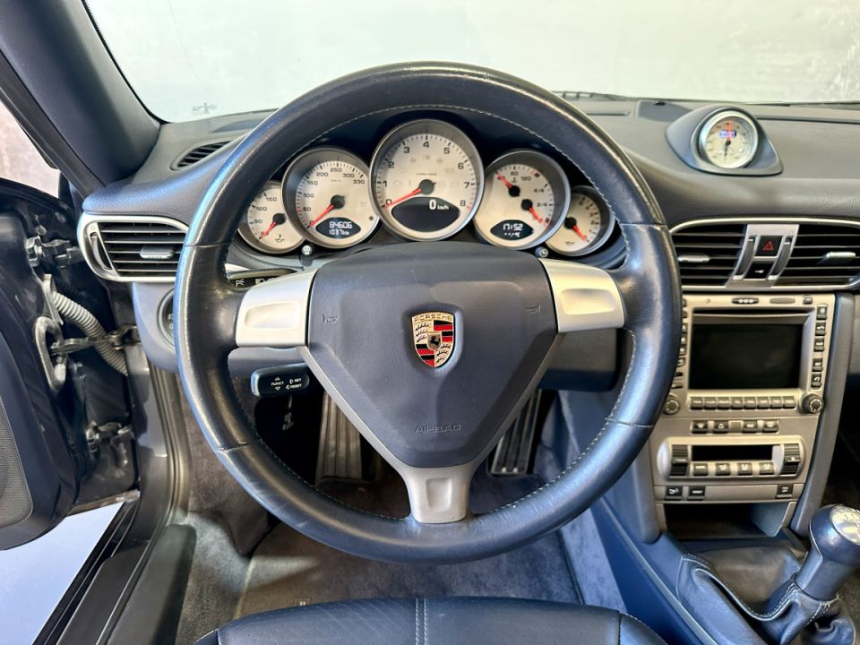 PORSCHE 911 Type 997 Carrera S Coupé 3.8 355ch BVM6 - Le Hangar Bordelais - image 11