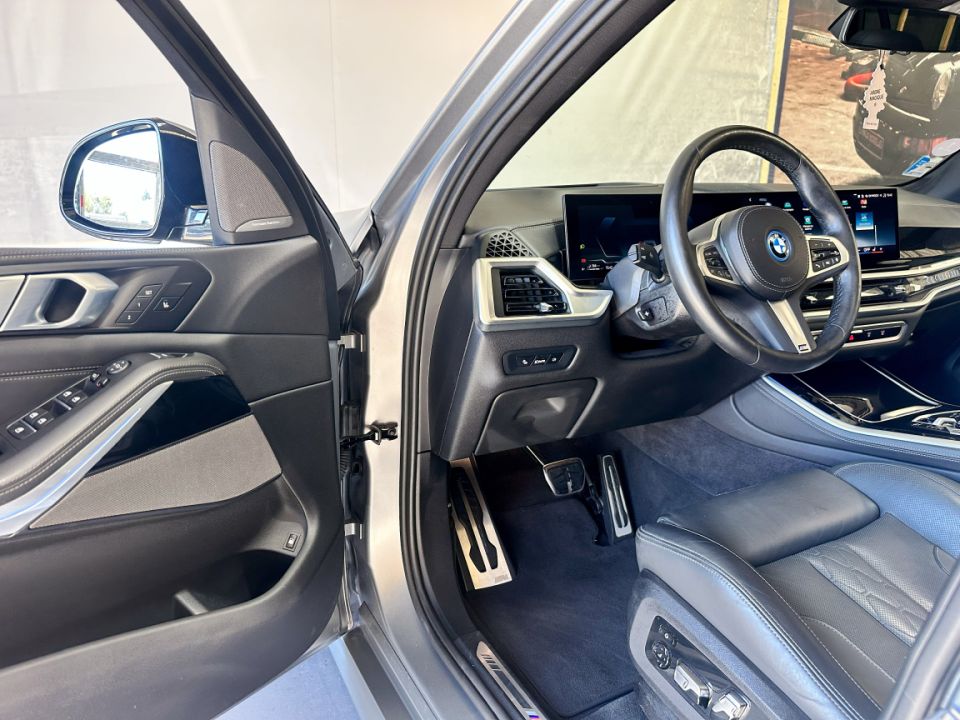 B.M.W. X5 xDrive 50e L6 3.0 489ch BVA8 M Sport - Le Hangar Bordelais - image 19