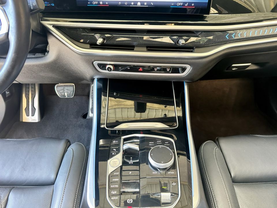 B.M.W. X5 xDrive 50e L6 3.0 489ch BVA8 M Sport - Le Hangar Bordelais - image 22