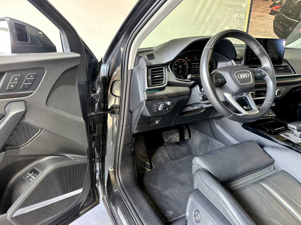 AUDI Q5 SPORTBACK 50 TFSIe 2.0 299ch S-Tronic 7 Quattro AVUS - Le Hangar Bordelais - image 17