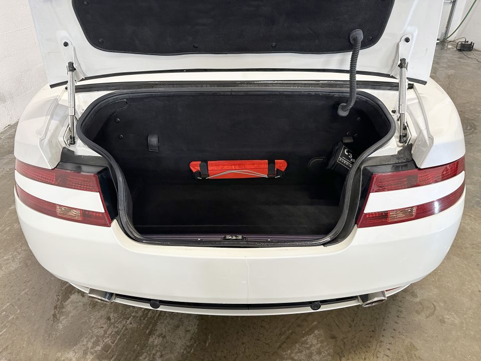 ASTON MARTIN DB9 Volante V12 6.0 455ch Touchtronic - Le Hangar Bordelais - image 20