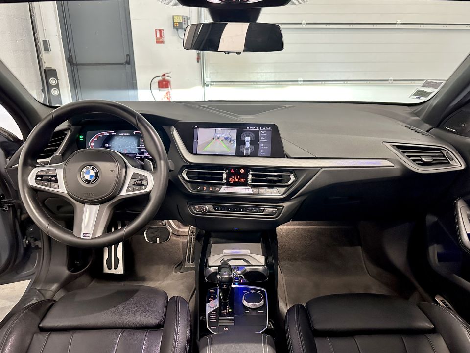 B.M.W. SERIE 1 M135i xDrive 2.0 306ch BVA8 - Le Hangar Bordelais - image 11
