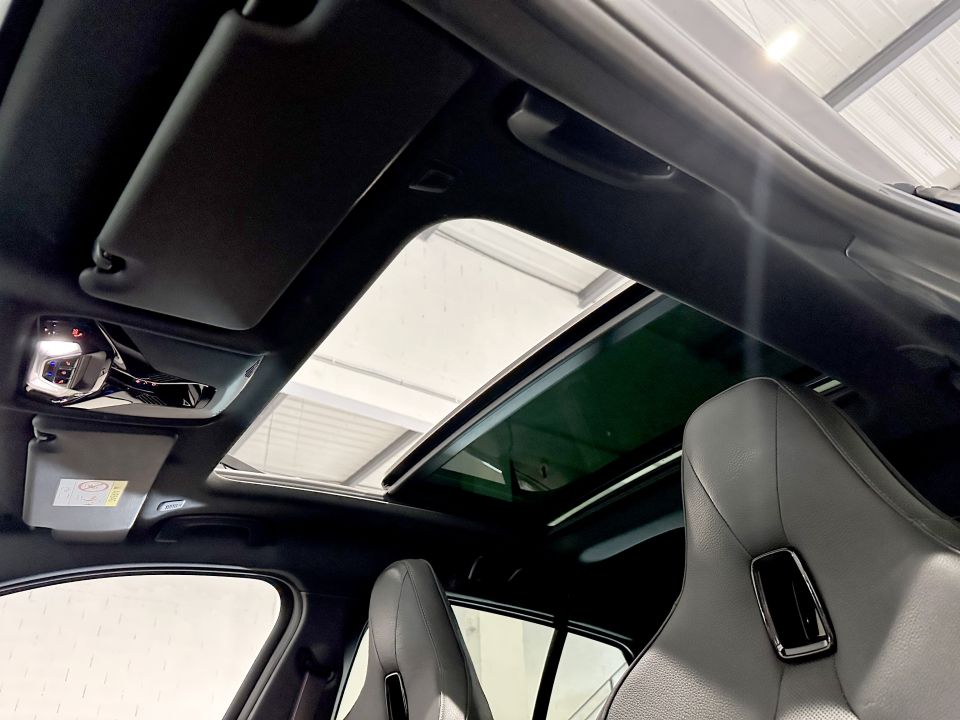 B.M.W. SERIE 1 M135i xDrive 2.0 306ch BVA8 - Le Hangar Bordelais - image 18