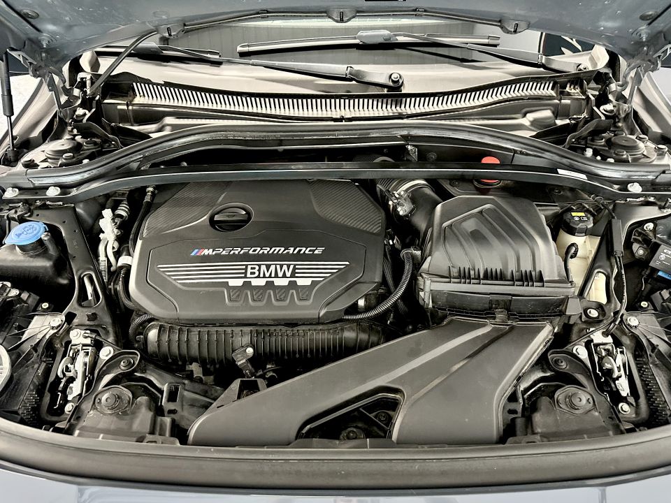 B.M.W. SERIE 1 M135i xDrive 2.0 306ch BVA8 - Le Hangar Bordelais - image 23