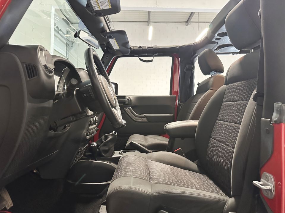 JEEP WRANGLER 2.8 CRD 200ch Sport BVM6 - Le Hangar Bordelais - image 5