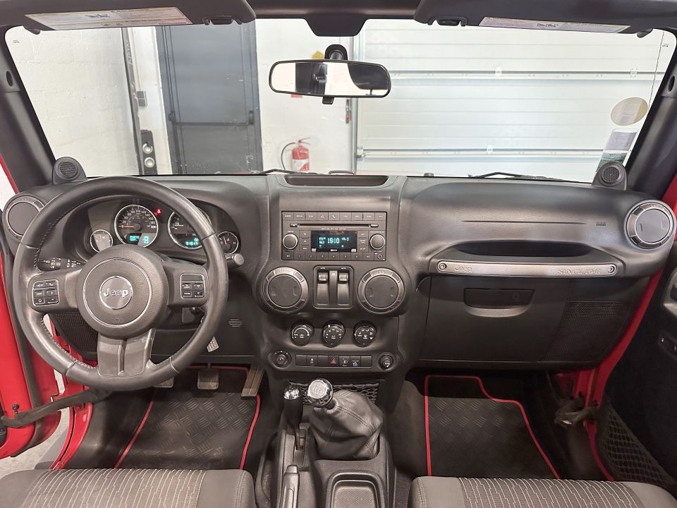 JEEP WRANGLER 2.8 CRD 200ch Sport BVM6 - Le Hangar Bordelais - image 9