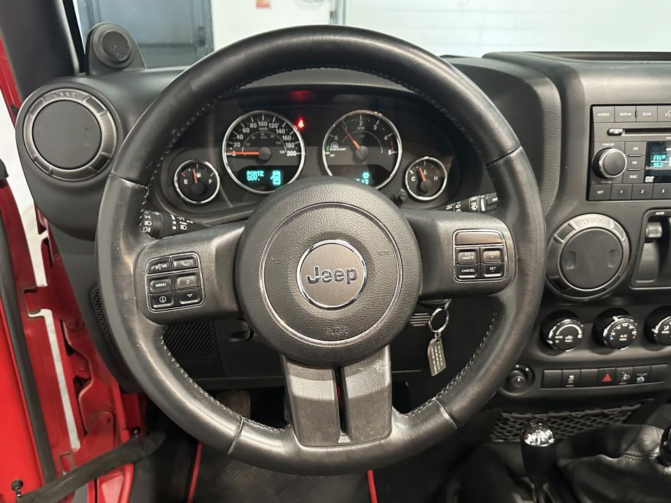 JEEP WRANGLER 2.8 CRD 200ch Sport BVM6 - Le Hangar Bordelais - image 11