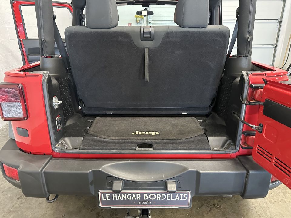 JEEP WRANGLER 2.8 CRD 200ch Sport BVM6 - Le Hangar Bordelais - image 18