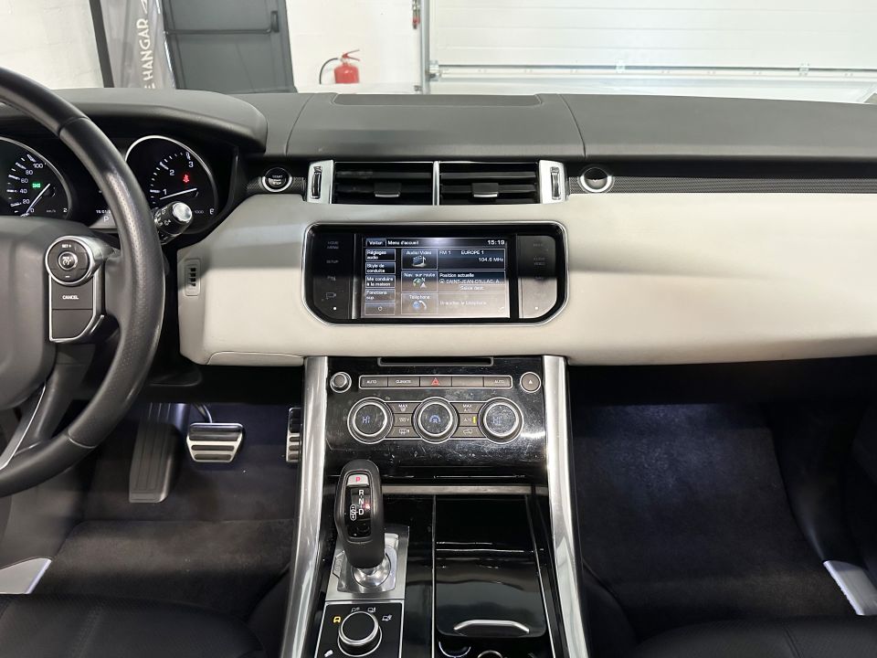 LAND ROVER RANGE ROVER SPORT 3.0 SDV6 292ch HSE Dynamic BVA8 – SUV haut de gamme aux performances remarquables - image 16