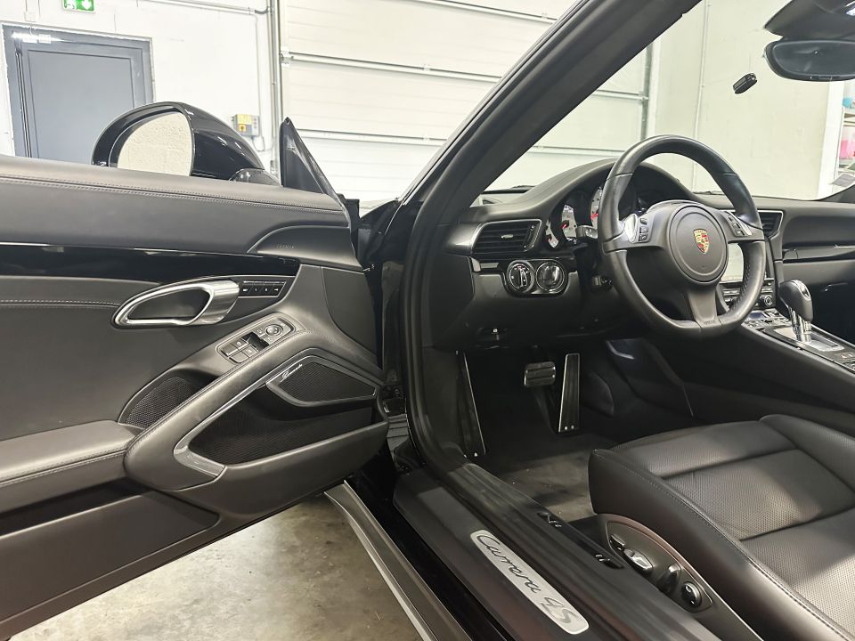 Porsche 911 Type 991 Carrera 4S Coupé X51 3.8 430ch PDK7 - Performances exceptionnelles et équipements haut de gamme - image 16