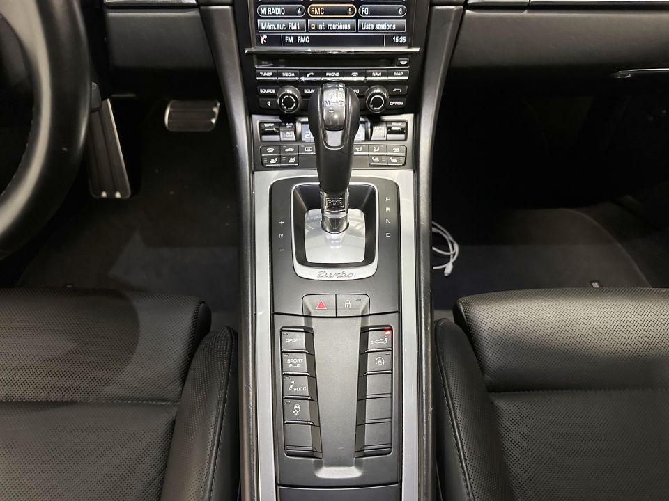 PORSCHE 911 TURBO Type 991 Coupé 3.8 520ch PDK7 - Le Hangar Bordelais - image 20