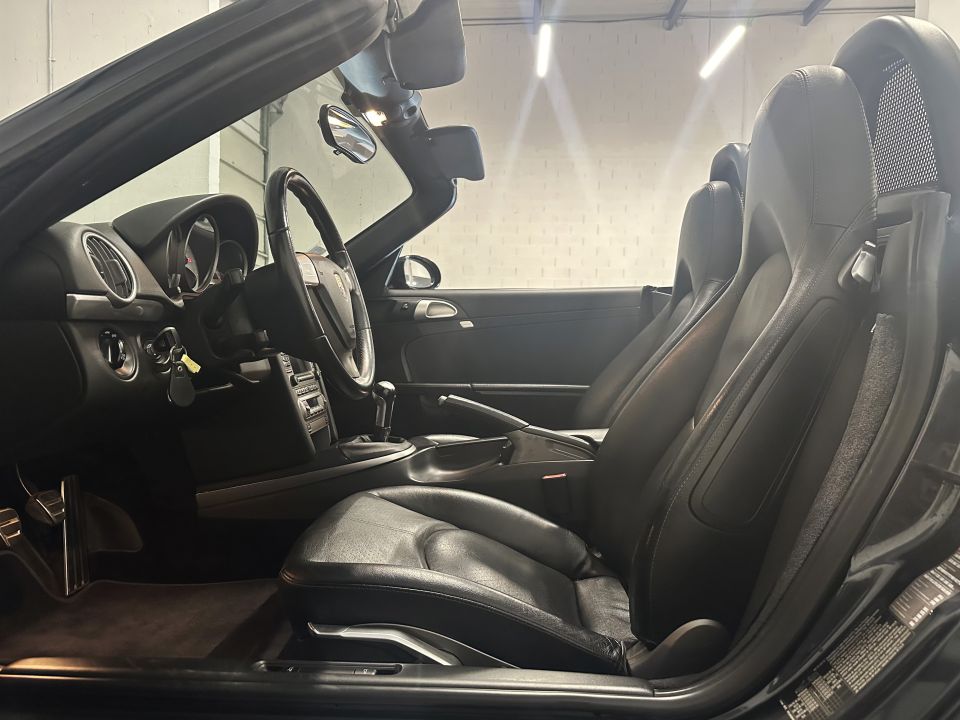 PORSCHE BOXSTER Type 987 3.2 280ch BVM6 - Le Hangar Bordelais - image 4