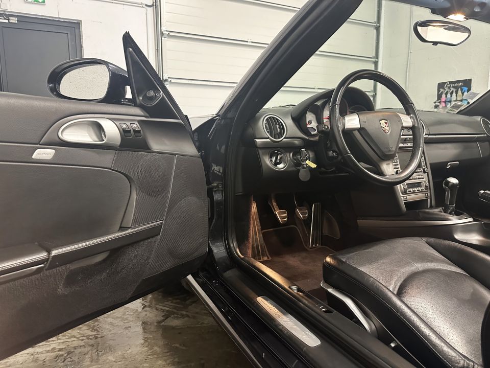 PORSCHE BOXSTER Type 987 3.2 280ch BVM6 - Le Hangar Bordelais - image 13