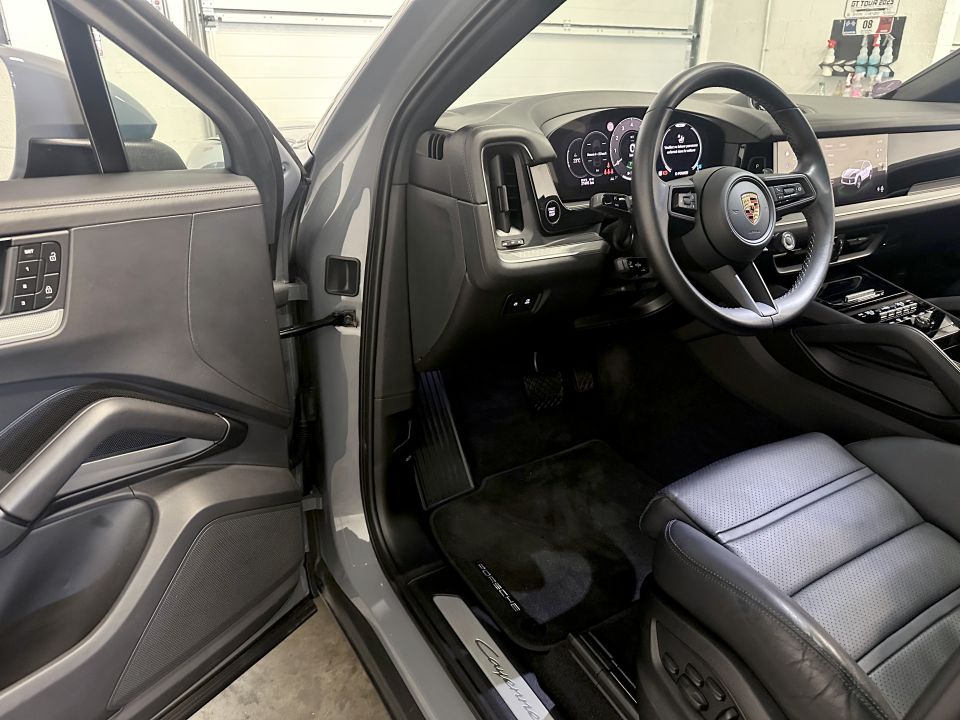 PORSCHE CAYENNE Coupé E-Hybrid V6 3.0 470ch BVA8 - Le Hangar Bordelais - image 19