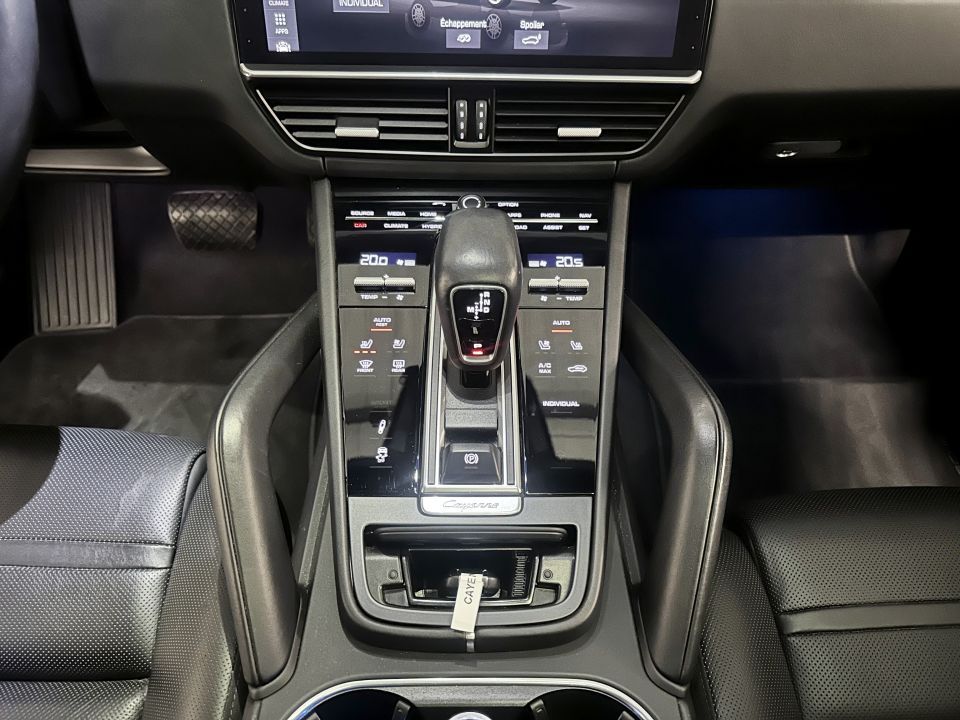 PORSCHE CAYENNE E-Hybride Coupé V6 3.0 462ch Tiptronic8 - Le Hangar Bordelais - image 21
