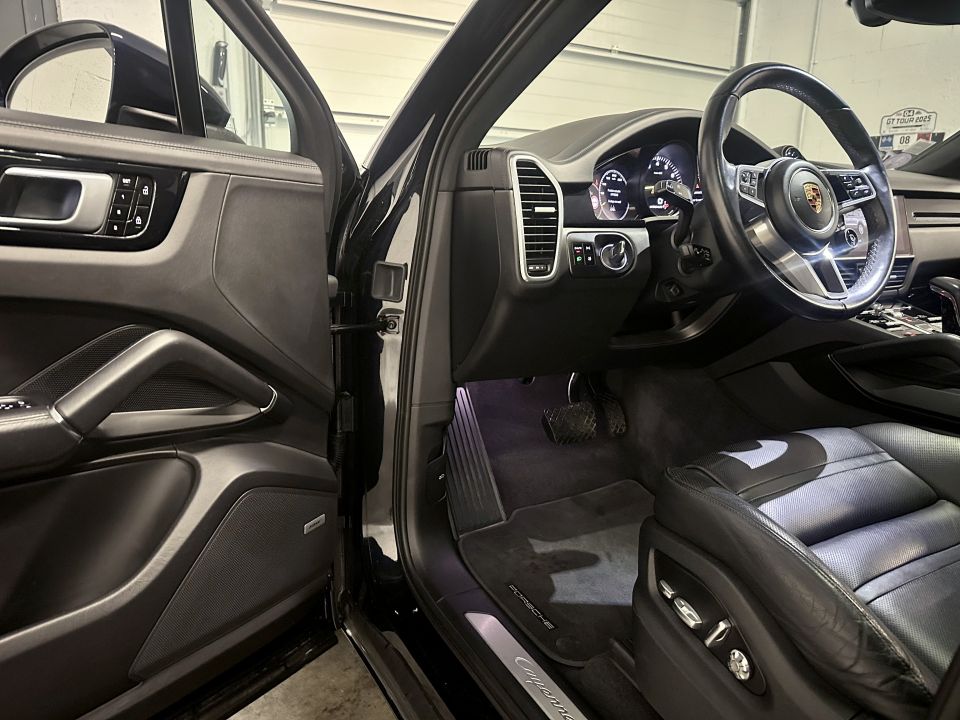 PORSCHE CAYENNE E-Hybride Coupé V6 3.0 462ch Tiptronic8 - Le Hangar Bordelais - image 19