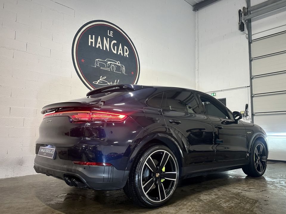 PORSCHE CAYENNE E-Hybride Coupé V6 3.0 462ch Tiptronic8 - Le Hangar Bordelais - image 20